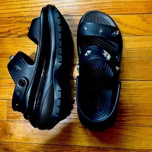 CROCS MEGA CRUSH SANDAL W8